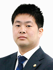 岡部　彬